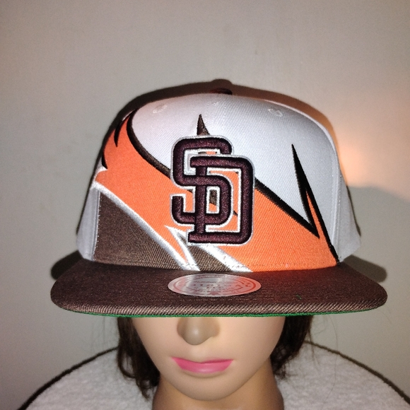 San Diego Padres Coopertown snapback cap. - Picture 1 of 8